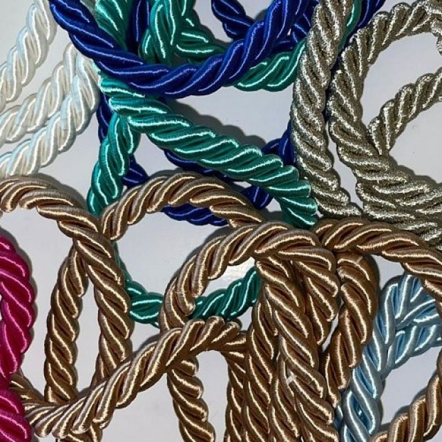 La colección de sandalias por Valentino